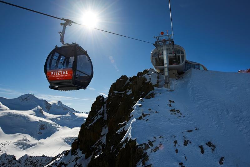 Blick Zum Wasserfall Sankt Leonhard im Pitztal