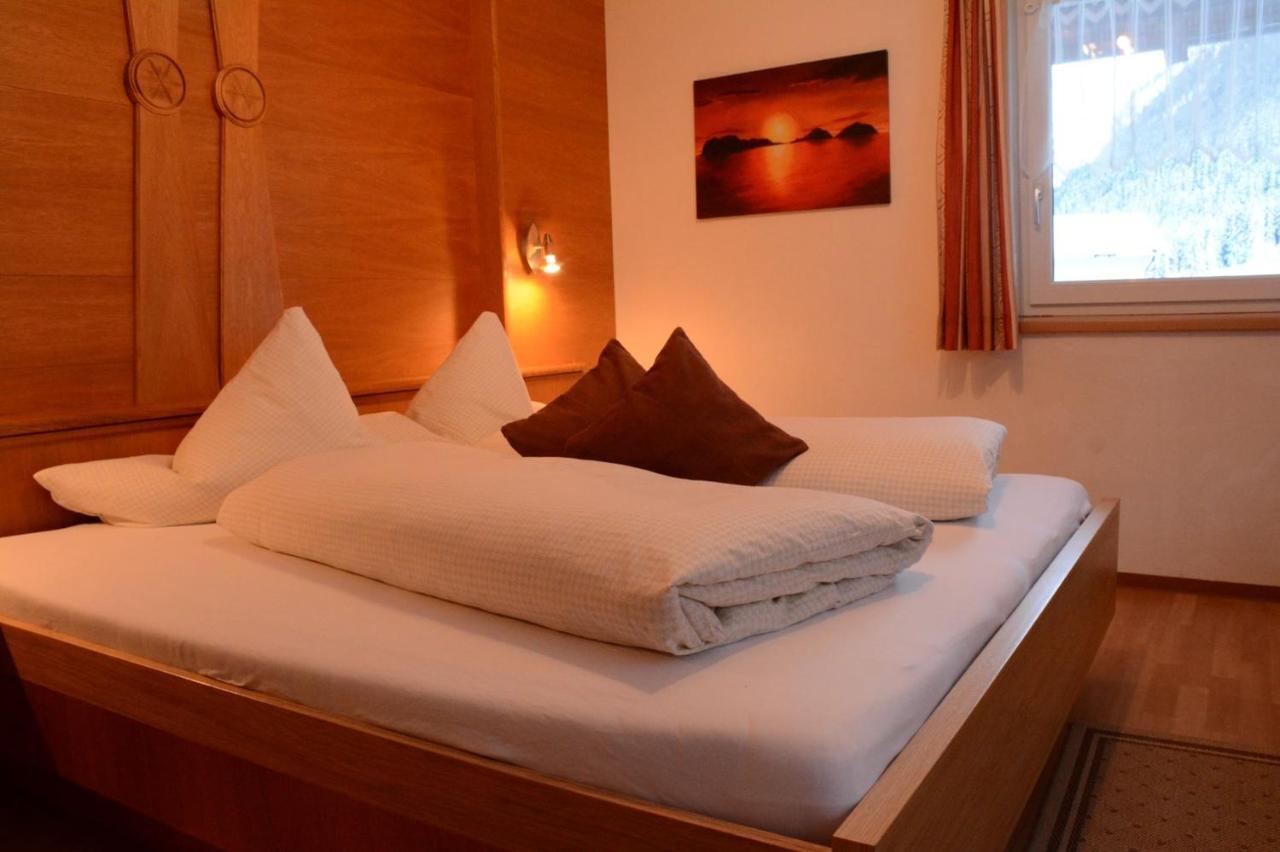 Blick Zum Wasserfall Homestay Sankt Leonhard im Pitztal